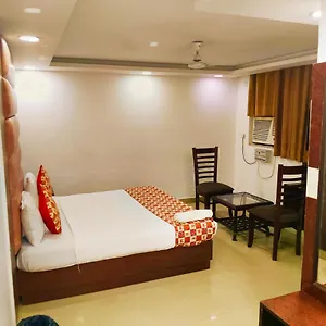4* Отель De Tark Near Igi Airport Delhi